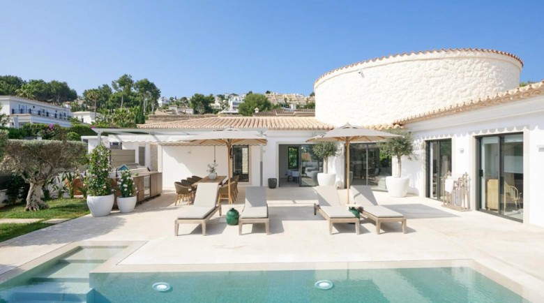 Click the photo for more details of Santa Ponsa villa, Nova Santa Ponsa, SW Mallorca