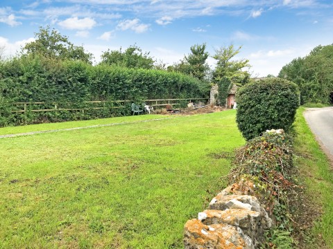 Click the photo for more details of Crickham Lane, Crickham, Wedmore