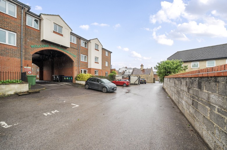 Click the photo for more details of Chatham Court, Station Road, Warminster, Wiltshire