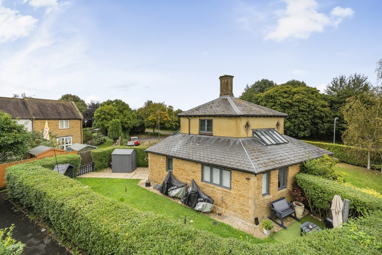 Click the photo for more details of Great Field Lane, Stoke-Sub-Hamdon, Somerset