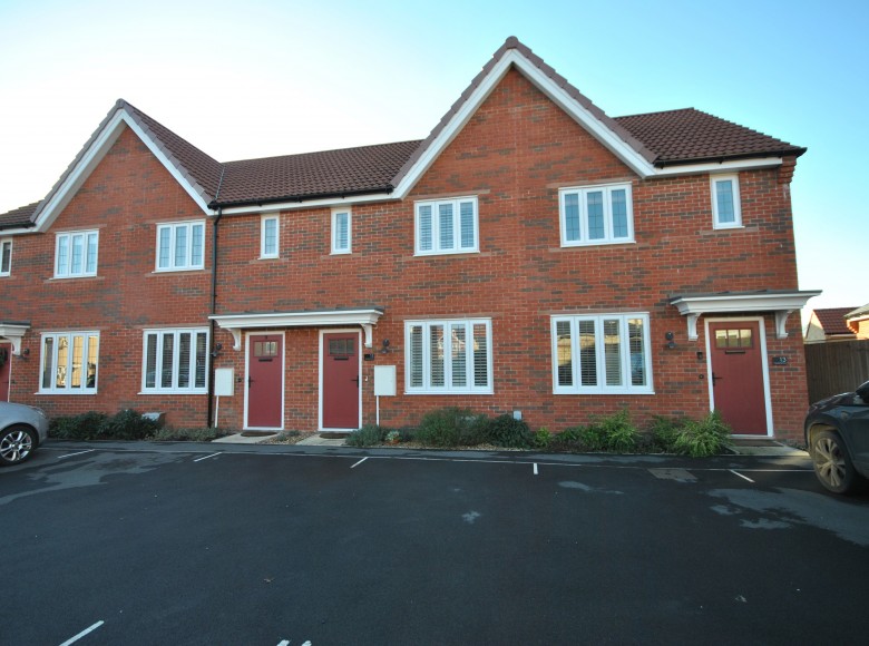 Click the photo for more details of Sanderling Drive, Cheddar