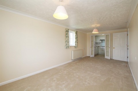 Click the photo for more details of Stockbridge Road, Chichester, PO19