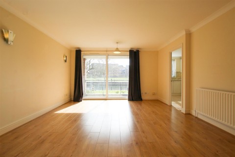 Click the photo for more details of Eights Mariner, Mariners Way, Cambridge