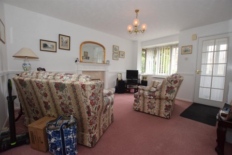 Click the photo for more details of Thomas Road, Whitwick, LE67