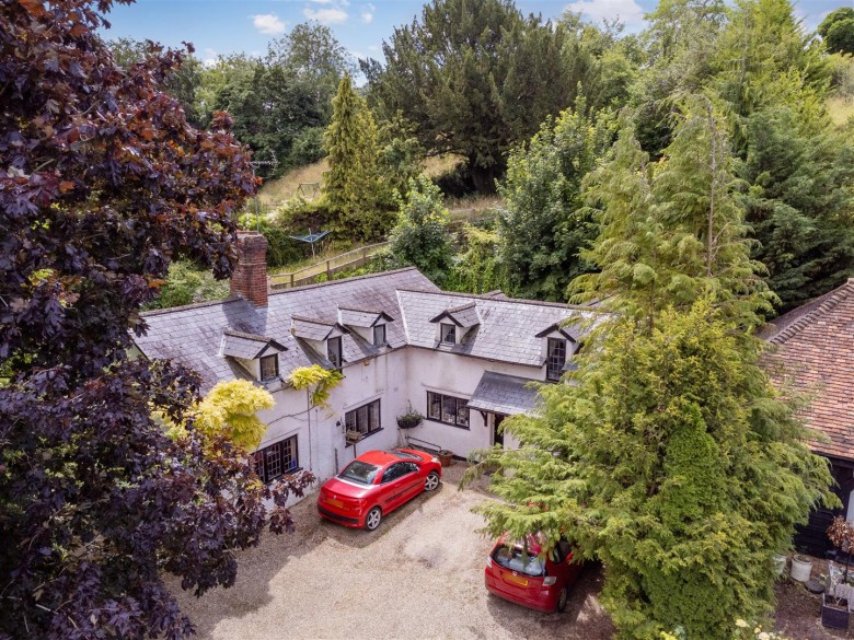 Click the photo for more details of Barn Lane, Fairmile, Henley-on-Thames