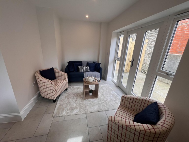 Images for 4 Crewkerne Place, Bridport