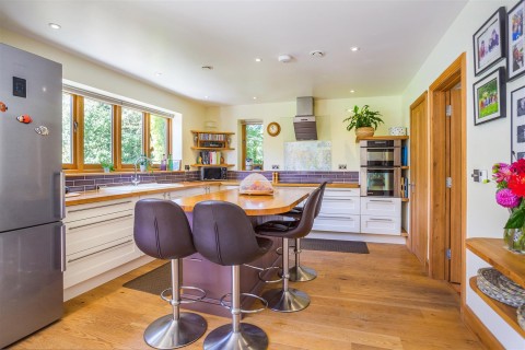 Click the photo for more details of Stoke Row, Henley-On-Thames