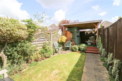 Click the photo for more details of Newmarket Road, Ashley