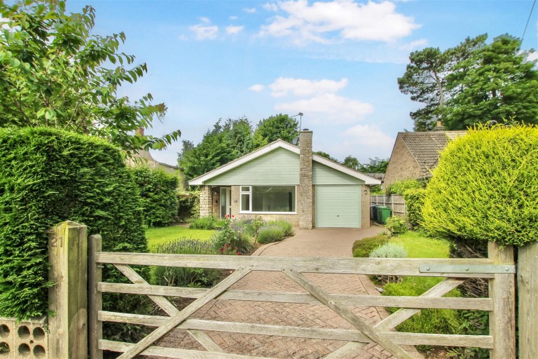 View Full Details for Old Lincoln Road, Caythorpe