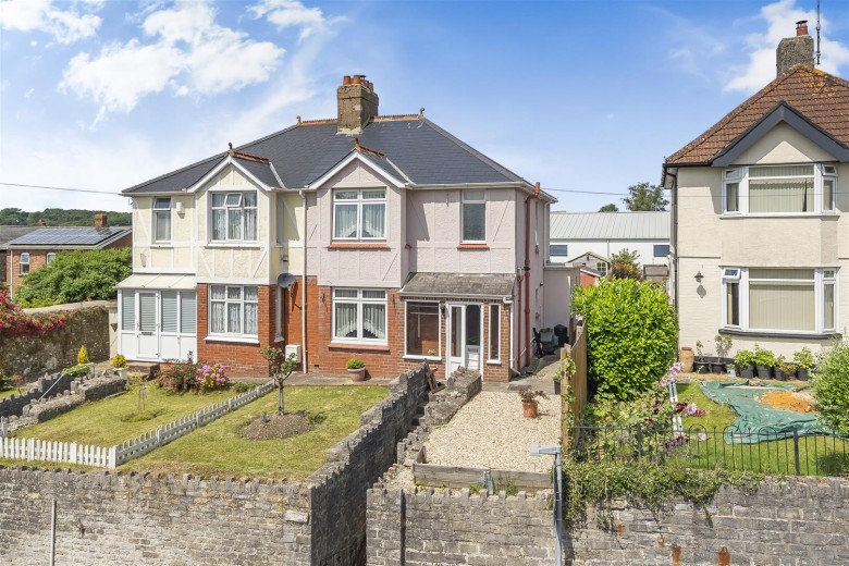 Click the photo for more details of Lyme Street, Axminster, Devon