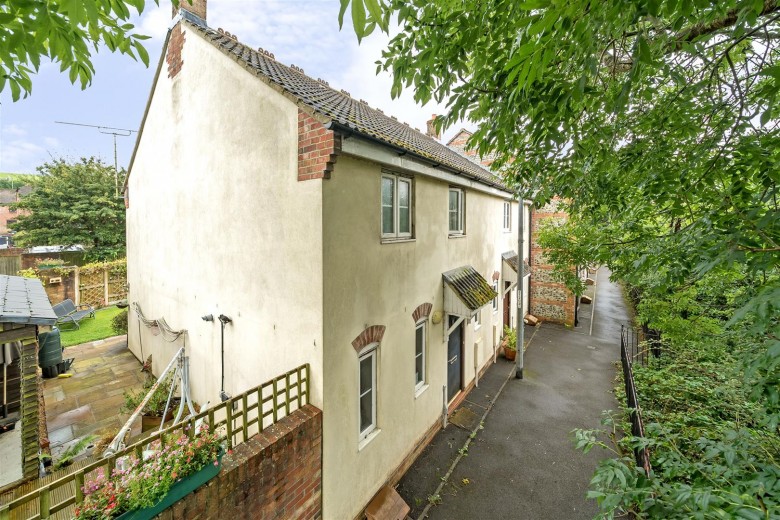 Click the photo for more details of The Paddock, Winterbourne Abbas, Dorchester