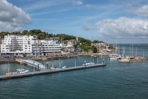 Click the photo for more details of Osborne Court, The Parade, Cowes