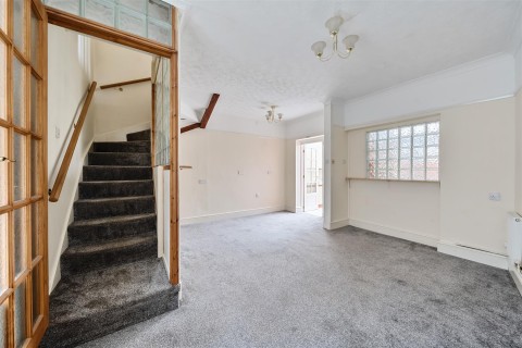 Click the photo for more details of Victoria Avenue, Chard