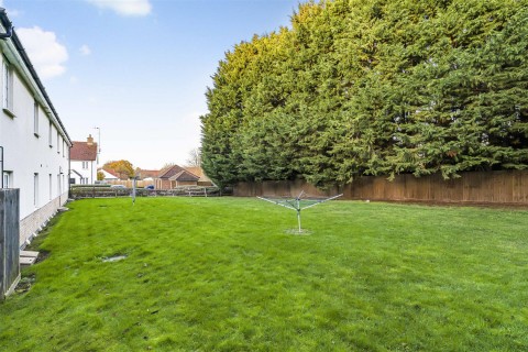 Click the photo for more details of Meadow Lane, Newmarket