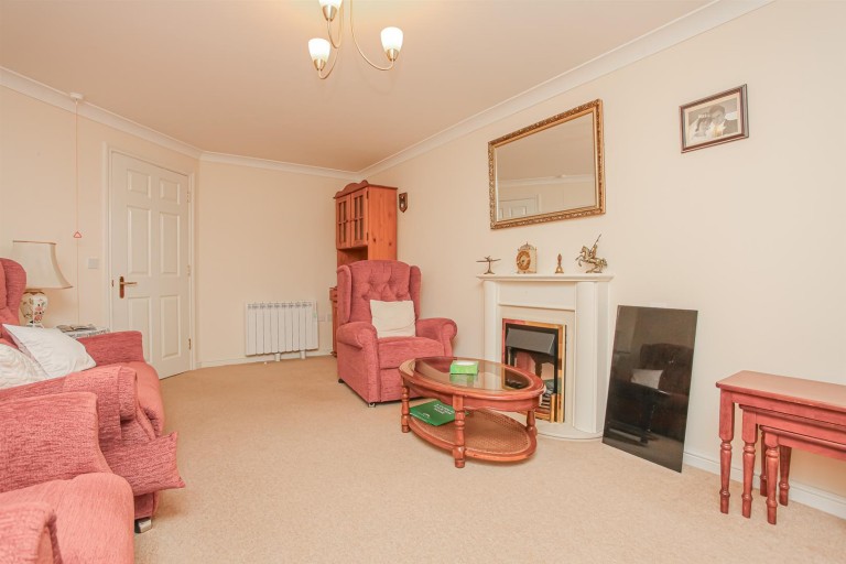 Images for Foxhall Court, School Lane, Banbury