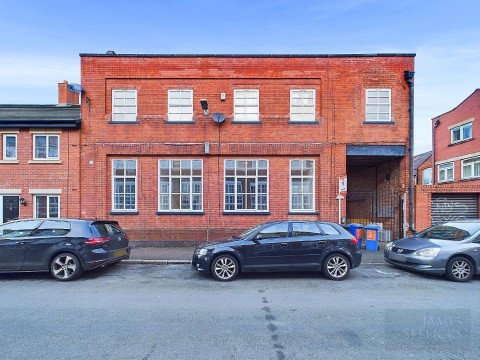 Click the photo for more details of Nugent Street, West End, Leicester