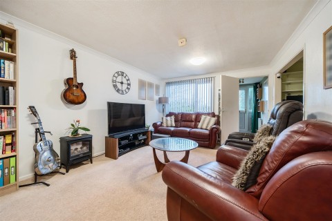 Click the photo for more details of Albermarle Drive, Grove, Wantage