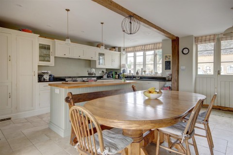 Click the photo for more details of Ampney Crucis, Gloucestershire