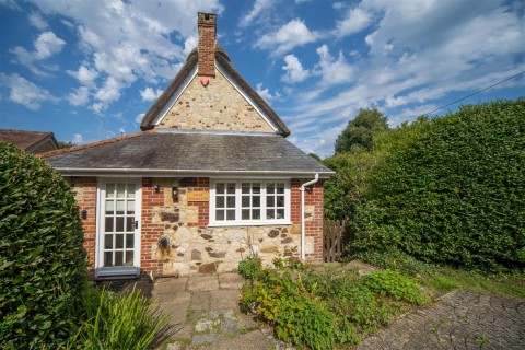 Click the photo for more details of Weston Lane, Totland