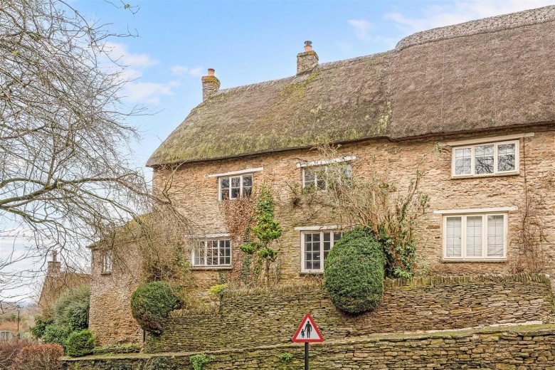 Click the photo for more details of Blacksmiths Hill, Aynho, near Banbury