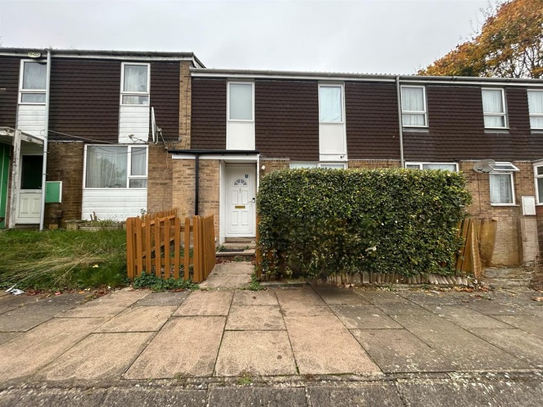 Click the photo for more details of Tonmead Road, Lumbertubs, Northampton, NN3