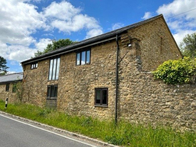 Click the photo for more details of Honeycombe Farm, Broadwindsor, Beaminster