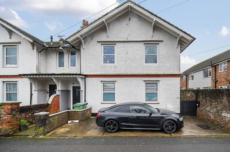 Click the photo for more details of Walton Road, Bognor Regis, PO21