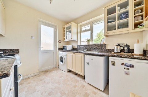 Click the photo for more details of East Way, Selsey, PO20