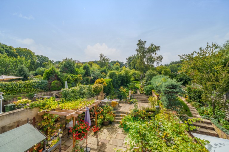 Images for Offspring Cottages, Sands Road, Farnham, GU10