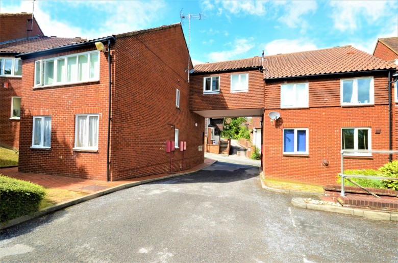 Click the photo for more details of Sherborne Court, The Mount, Guildford, GU2