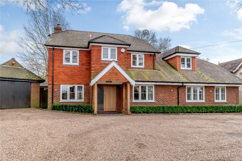 Click the photo for more details of Pincotts Lane, West Horsley, KT24