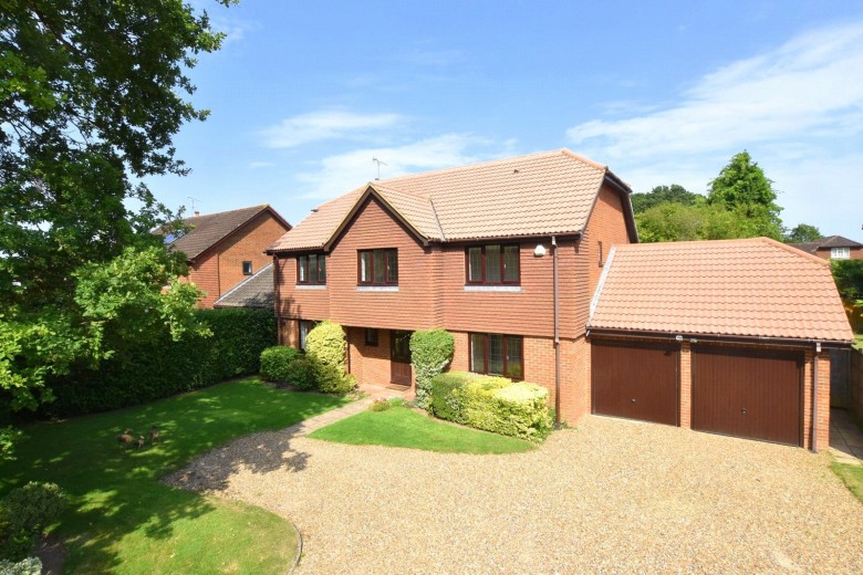 Click the photo for more details of Berrington Drive, East Horsley, Leatherhead, KT24