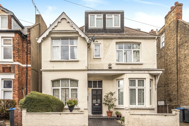 Click the photo for more details of King Charles Road, Surbiton, KT5