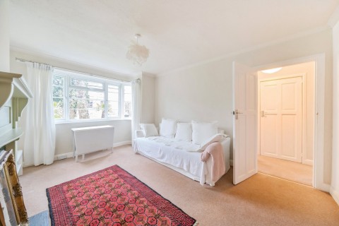 Click the photo for more details of Queens Court, 37 Tudor Road, Kingston Upon Thames, KT2