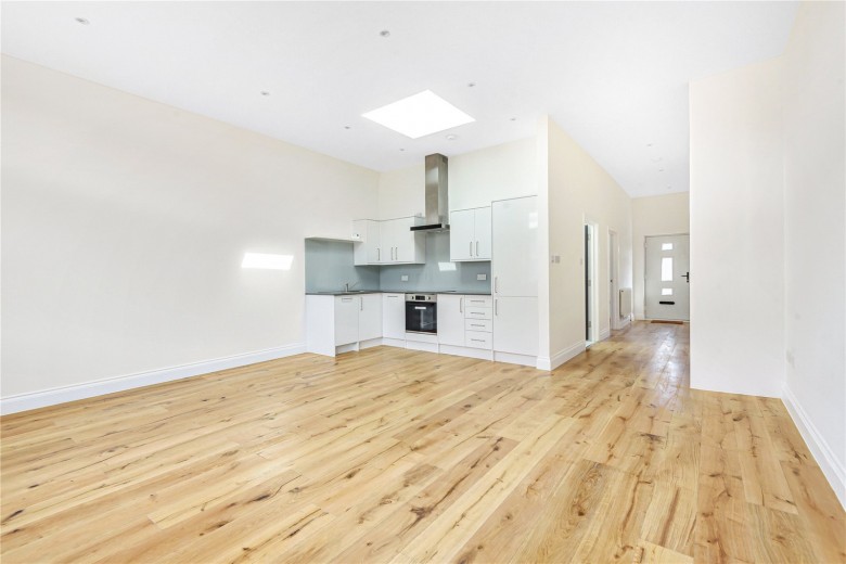 Click the photo for more details of High Street, New Malden, KT3