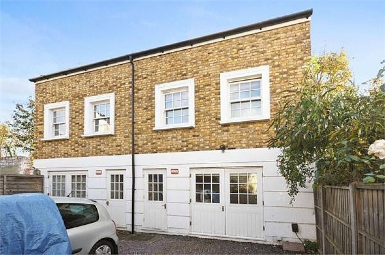 Click the photo for more details of Canbury Park Road, Kingston Upon Thames, KT2