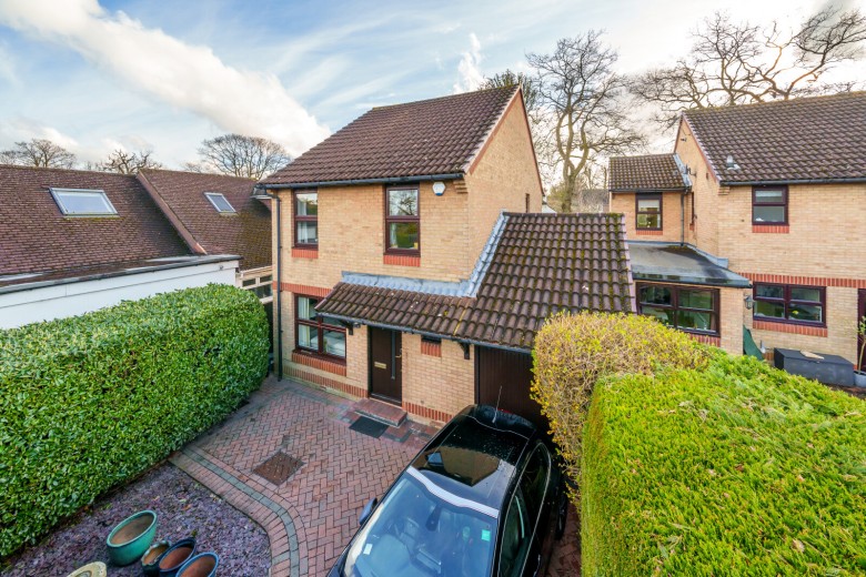 Click the photo for more details of Fisher Close, Hersham, Walton-on-Thames, KT12