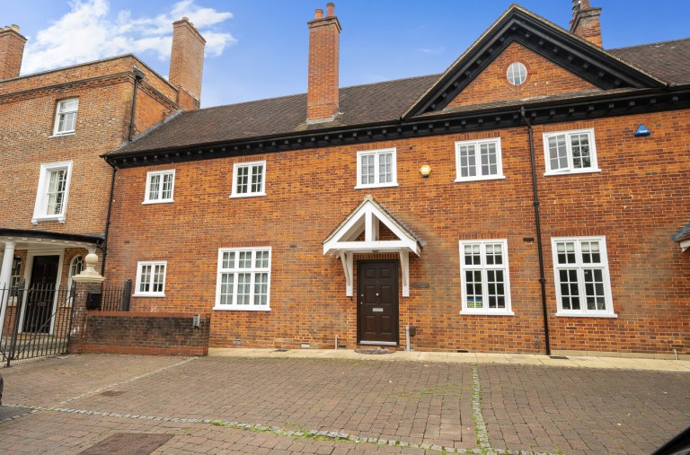 View Full Details for Weeke Manor House, Loyd Lindsay Square, Winchester, Hampshire, SO22