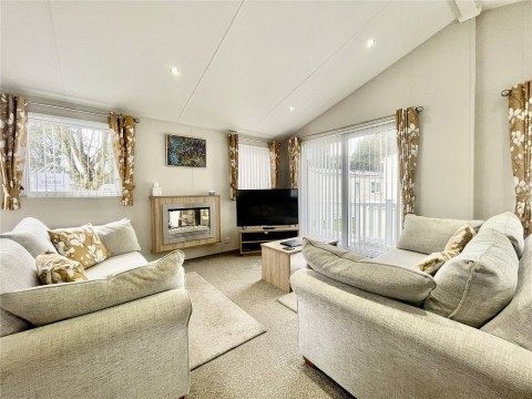 Click the photo for more details of Avon Beach, Mudeford, Christchurch