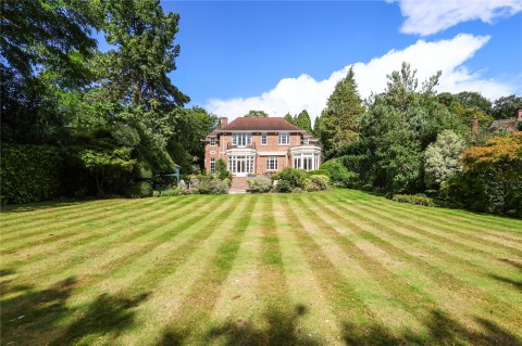 Click the photo for more details of Wood Lane, Weybridge, KT13