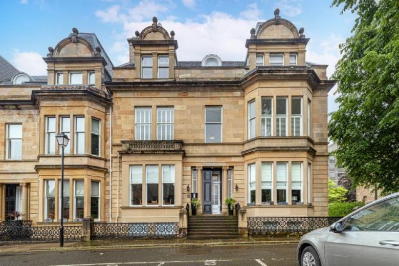 Click the photo for more details of Flat 1/2, Lilybank Terrace, Hillhead, Glasgow