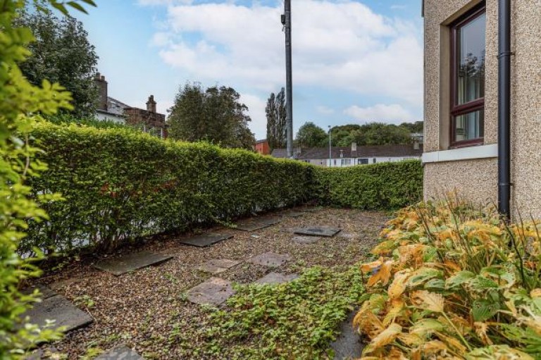 Images for 0/1, Holmbank Avenue, Shawlands, Glasgow