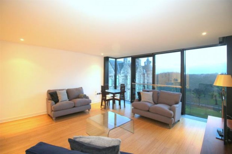 Images for Flat 17, Simpson Loan, Lauriston, Edinburgh