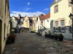 Images for White Horse Close, 27 Canongate, Edinburgh