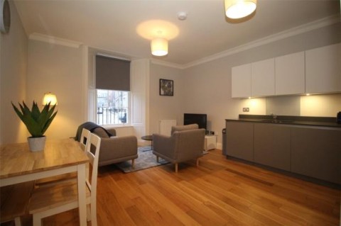 Click the photo for more details of Flat 2, Bernard Street, Edinburgh, Midlothian