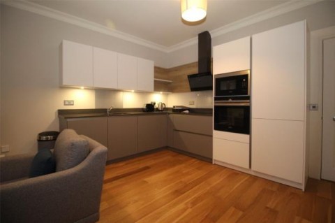 Click the photo for more details of Flat 2, Bernard Street, Edinburgh, Midlothian