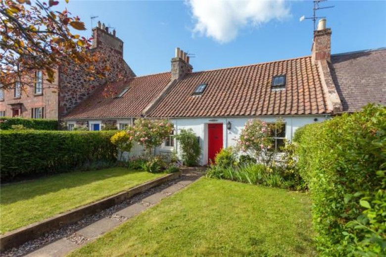 Click the photo for more details of Driftwood Cottage, Browns Place, East Linton