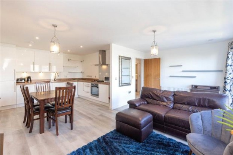 Click the photo for more details of Flat 8, Kimmerghame Place, Edinburgh, Midlothian