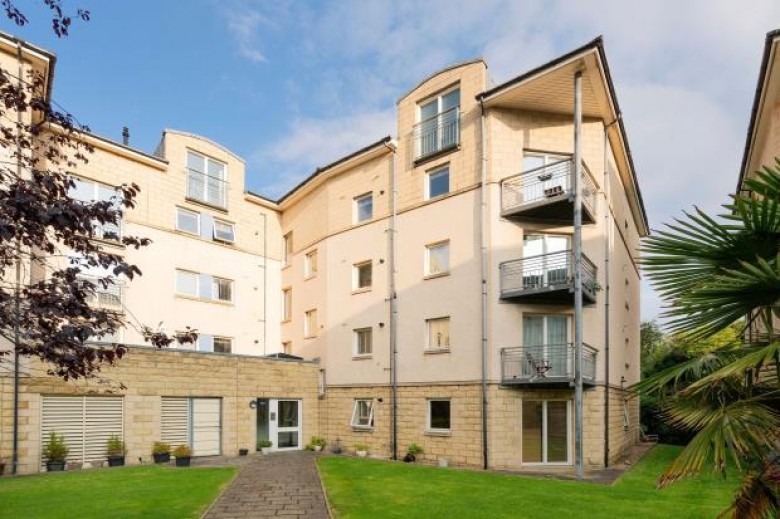 Click the photo for more details of 112/8, Crewe Road North, Edinburgh, Midlothian