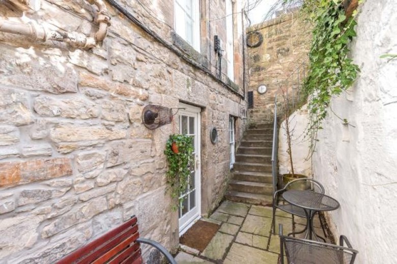 Click the photo for more details of Huntly Street, Edinburgh, Midlothian